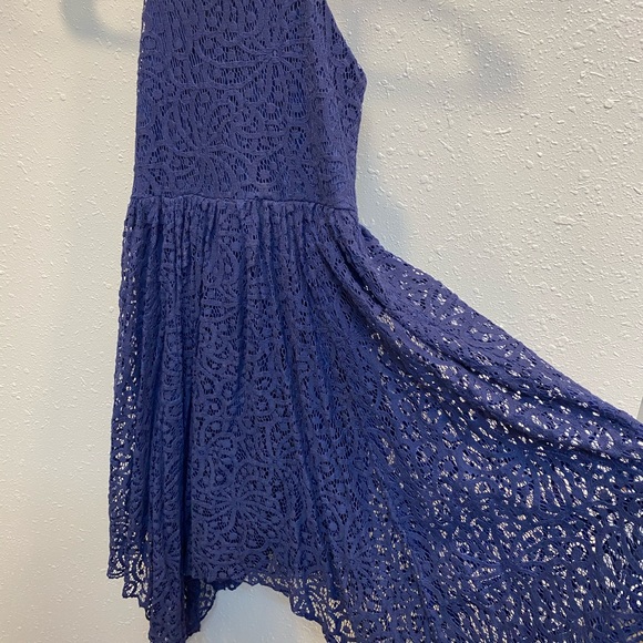 Girl’s dress. - Picture 3 of 3